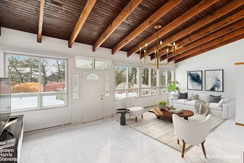 6015 Independence Ave, New York City, NY 10471