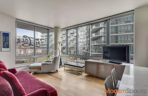 46-30 Center Blvd #203, New York City, NY 11109