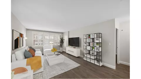 301 E 69th St #6C, New York, NY 10021