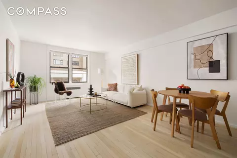 60 E 9th St #310, New York, NY 10003