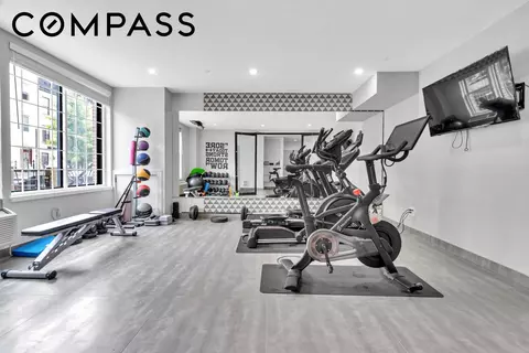 245 Schaefer St #2A, Brooklyn, NY 11207 photo 7