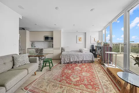 733 Ocean Pkwy #8A, Brooklyn, NY 11230