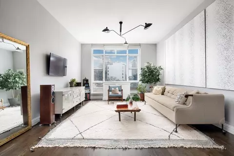 88 Washington Pl #5C, New York, NY 10011