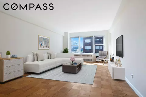 515 E 85th St #8C, New York, NY 10028