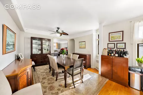 47-20 42nd St #1H, New York City, NY 11104