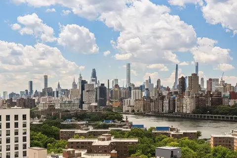26-15 4th St #13-G, Astoria, NY 11102
