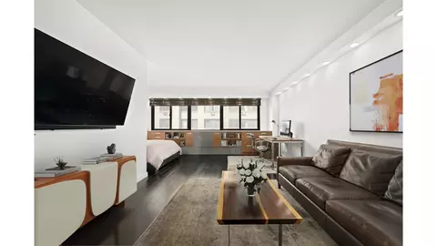 16 W 16th St #9LS, New York, NY 10011