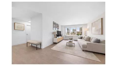 166 E 35th St #12E, New York, NY 10016