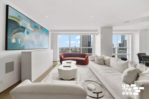 146 W 57th St #55A, New York, NY 10019