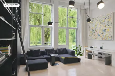 100 N 3rd St #3D, Brooklyn, NY 11249