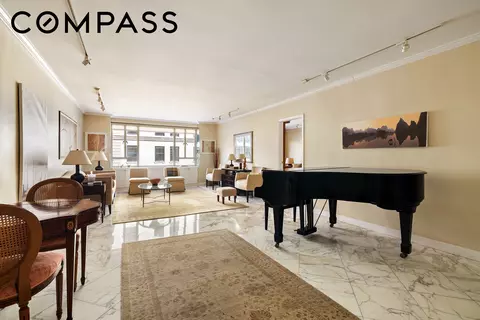 30 E 62nd St #4A, New York, NY 10065