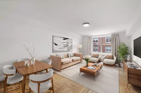 13 W 13th St #4AS, New York, NY 10011