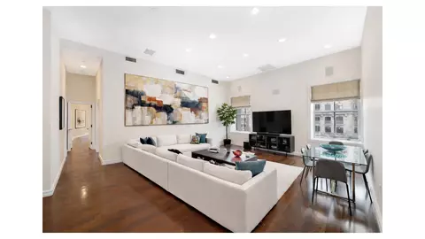 2112 Broadway #4B, New York, NY 10023