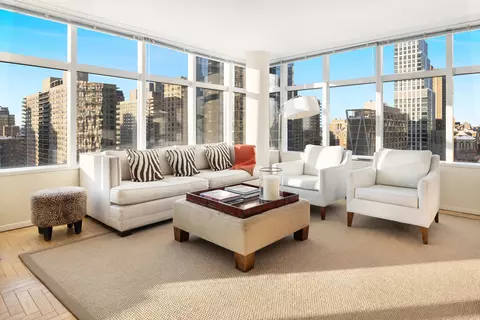160 W 66th St #19B, New York, NY 10023