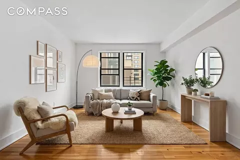 50-54 E 8th St #5S, New York, NY 10003