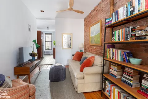 537 Clinton St #2B, Brooklyn, NY 11231