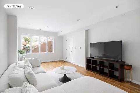 11 W 131st St #C1, New York, NY 10037