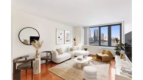 455 Main St #11G, New York, NY 10044