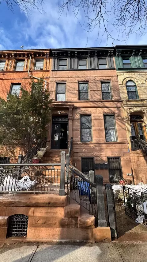 613 Jefferson Ave #1, Brooklyn, NY 11221