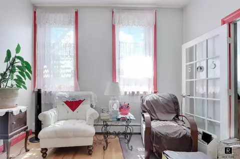 45 W 110th St #1-A, New York, NY 10026