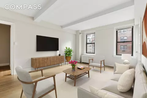 321 E 54th St #9B, New York, NY 10022