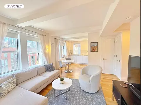 365 W 20th St #6C, New York, NY 10011