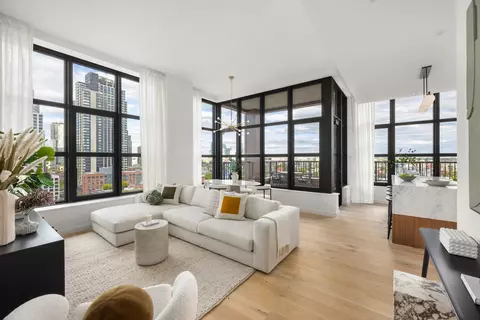 29 Huron St #12DE, Brooklyn, NY 11222