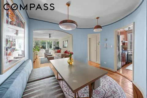 310 W 55th St #3C, New York, NY 10019