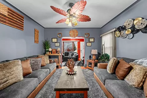 1647 E 49th St, Brooklyn, NY 11234