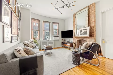 360 W 21st St #2DE, New York, NY 10011