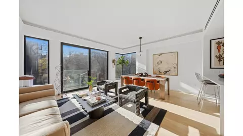 650 E 6th St #4, New York, NY 10009