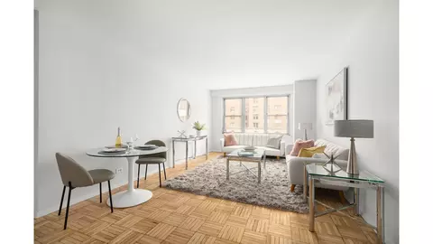 15 W 72nd St #4T, New York, NY 10023