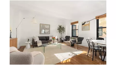 300 W 23rd St #14M, New York City, NY 10011
