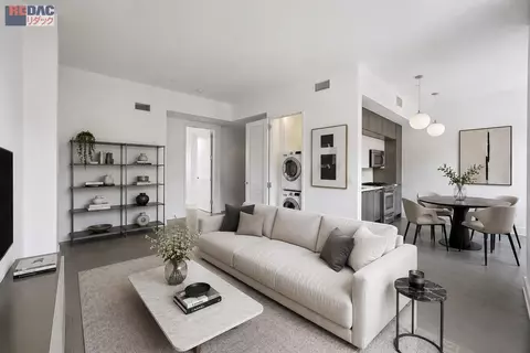 416 W 52nd St #520, New York, NY 10019