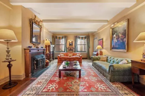 215 E 72nd St #9W, New York, NY 10021