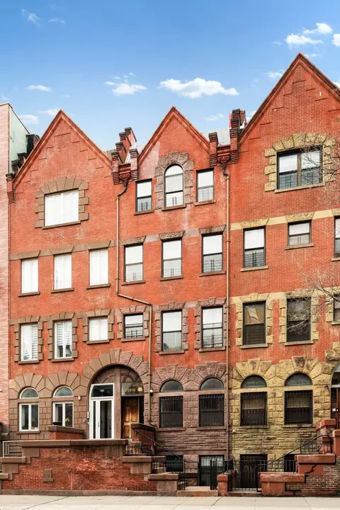 2070 Fifth Ave #TH, New York, NY 10035