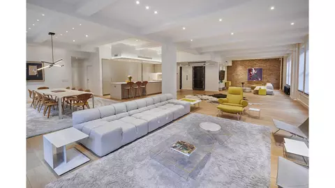 241 W 36th St #8, New York, NY 10018