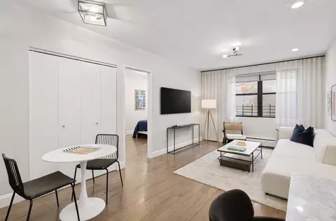 788 9th Ave #5C, New York, NY 10019