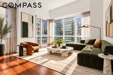 60 E 55th St #20A, New York, NY 10022