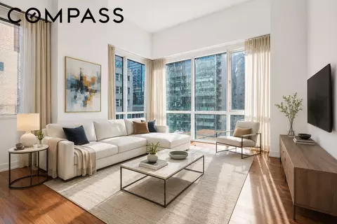 60 E 55th St #20A, New York, NY 10022