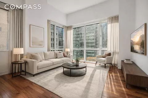 60 E 55th St #20A, New York, NY 10022