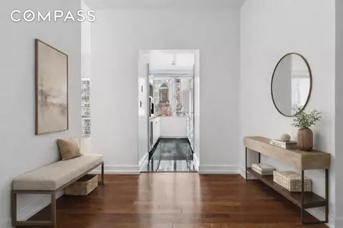 60 E 55th St #20A, New York, NY 10022