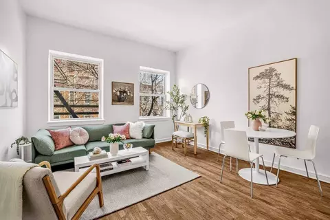 406 W 46th St #3B, New York, NY 10036