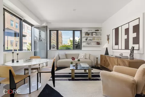 305 W 16th St #6E, New York, NY 10011