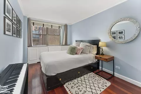 32 Gramercy Park S #5F, New York City, NY 10003