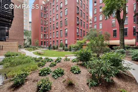 50-54 E 8th St #3S, New York, NY 10003