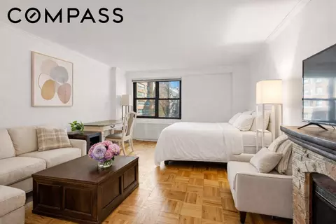301 E 69th St #3N, New York, NY 10021