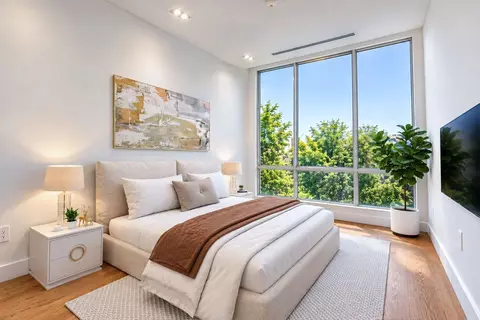 679 Franklin Ave #202, Brooklyn, NY 11238