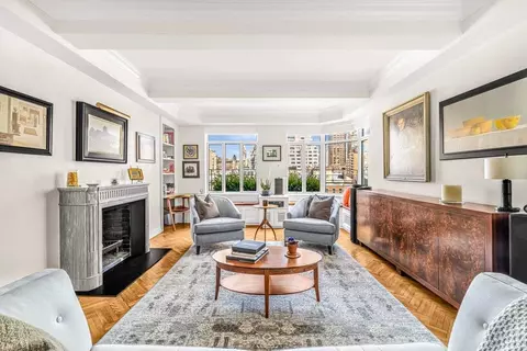 44 E 67th St #11A, New York, NY 10065