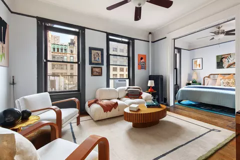 105 E 15th St #93, New York, NY 10003